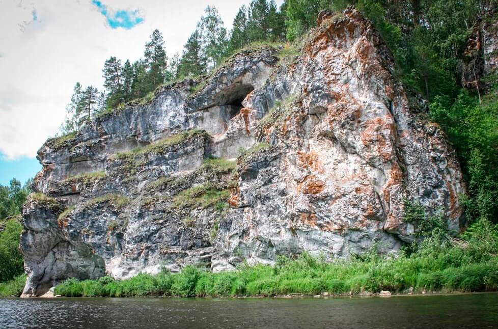 Скалы на реке Уфа